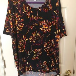 NWOT Lularoe Irma Tunic - Size Large